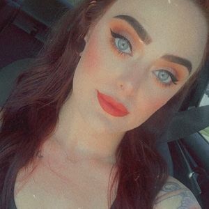 Meet your Posher, Mikayla